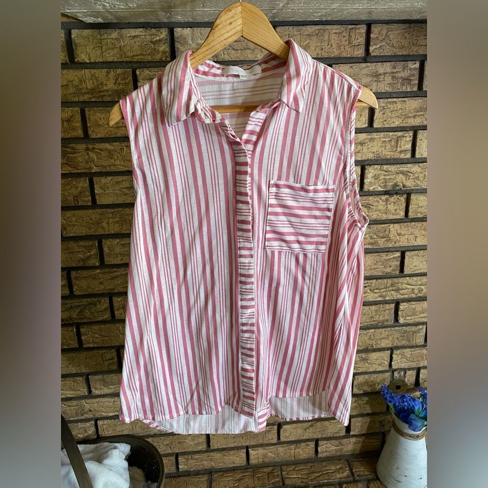 Eden and Olivia sleeveless blouse‎